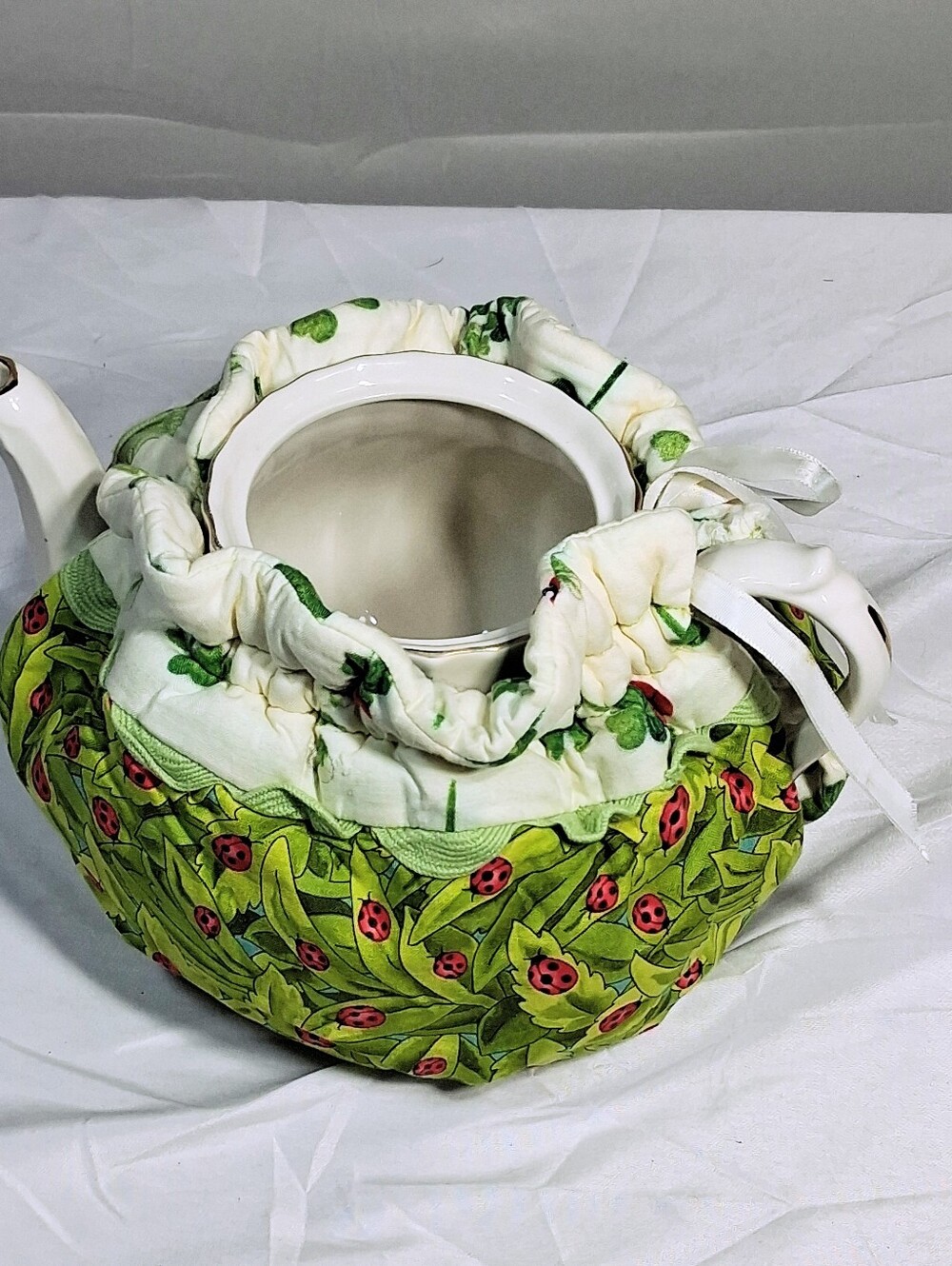 Vintage Churchill 4 Cup Multi-floral Footed Gold Accents Teapot No Lid + Cozy